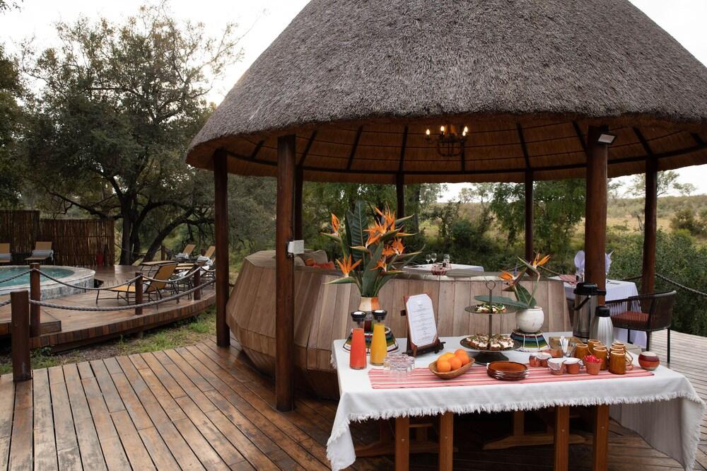 Hoyo Hoyo Safari Lodge Mluwati Concession Exteriör bild