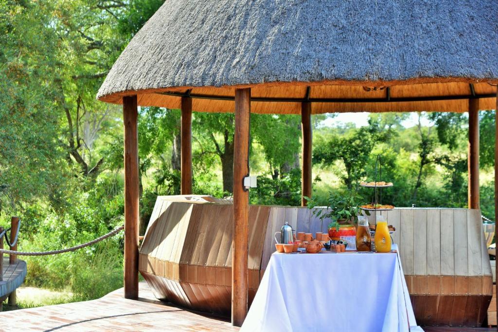 Hoyo Hoyo Safari Lodge Mluwati Concession Exteriör bild